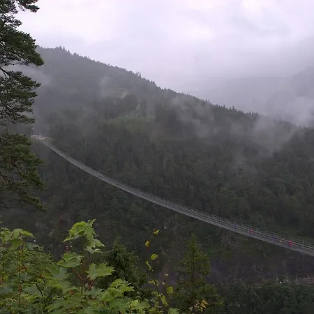 Apartment Wonderful Bright With Balcony & Garden *