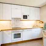 Apartamento Wonderful Bright With Balcony & Garden